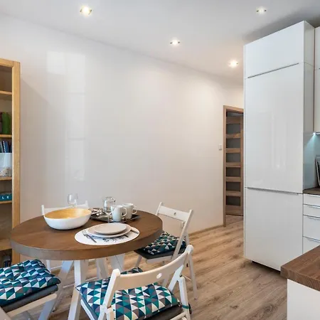 06 Centrum - Mieszkanie Dla 4 Os شقة *